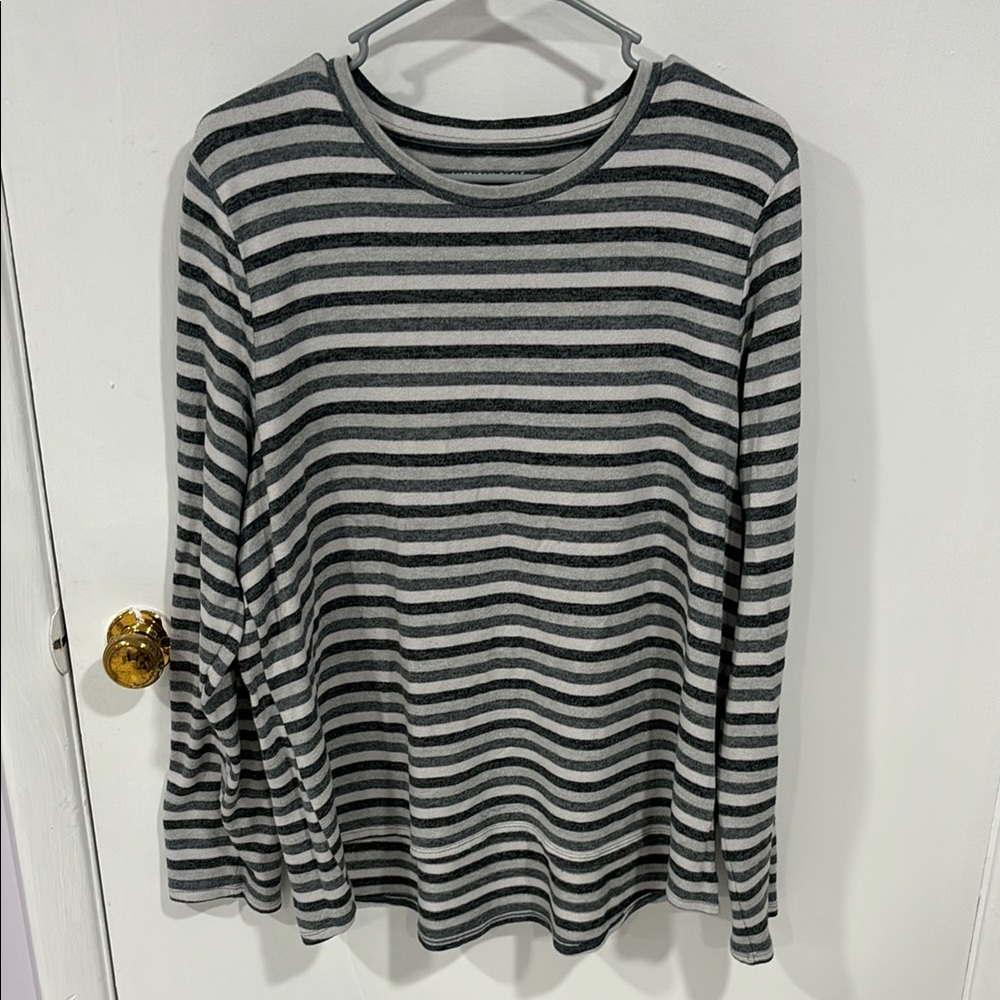 American eagle Long Sleeve Shirt